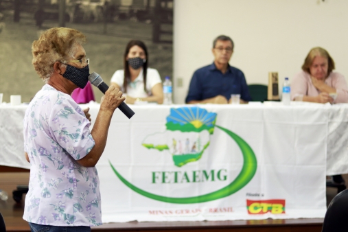 Fetaemg reúne trabalhadores e trabalhadoras do campo em BH