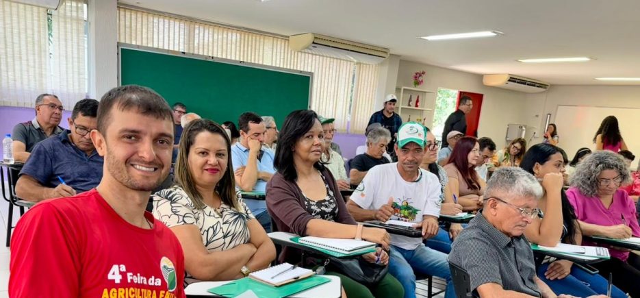 FETAEMG Participa de Seminário Nacional sobre Sementes Crioulas em Brasília