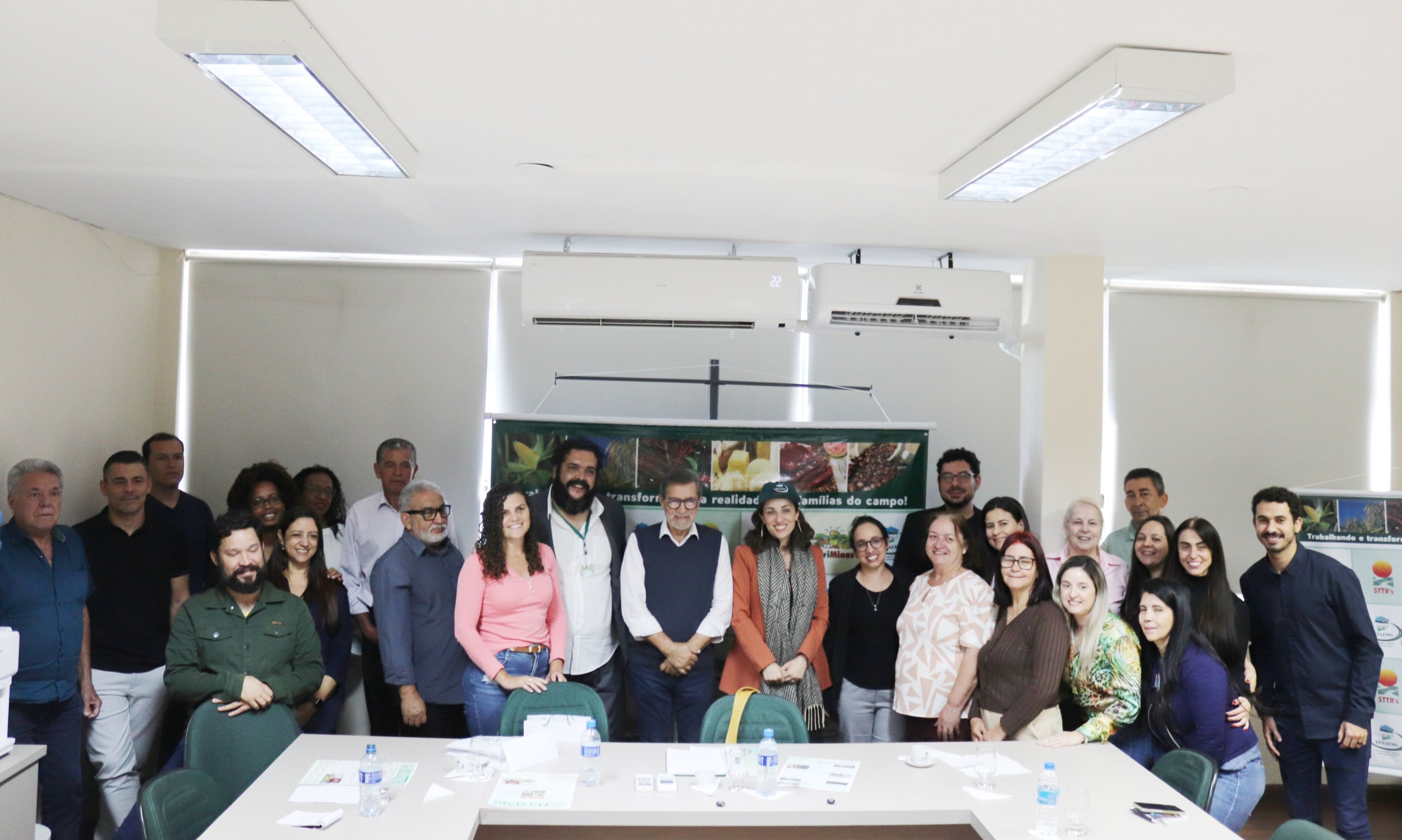 Fetaemg recebe visita da secretaria executiva do MDA