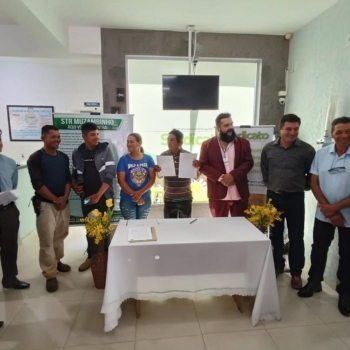 Família de Muzambinho recebe título de terra pelo PNCF