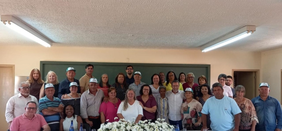 Com o objetivo de acelerar a regularização fundiária das famílias acampadas e assentadas da reforma agrária no Triângulo Mineiro, o presidente da Fetaemg, Vilson Luiz da Silva, se reuniu nesta terça-feira (30), em Uberaba, com a superintendente regional do Incra em Minas Gerais, Neila Batista.