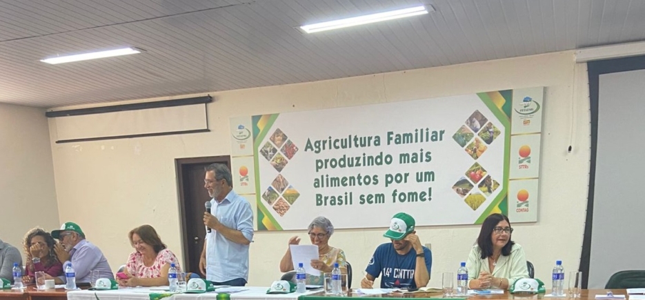 Durante os dias 25 e 26 de novembro, lideranças sindicais de todas as regiões de Minas Gerais se reuniram, em Belo Horizonte, para a reunião do Conselho da Fetaemg.