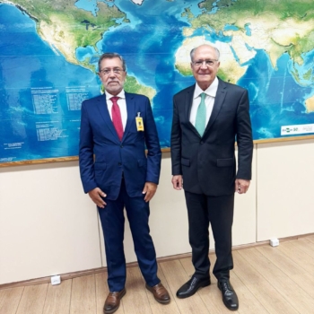 Presidente da Fetaemg, junto com a Contag, apresentam pauta ao governo federal