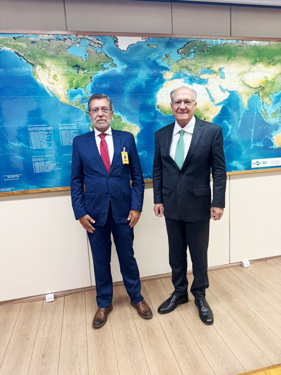 Presidente da Fetaemg, junto com a Contag, apresentam pauta ao governo federal